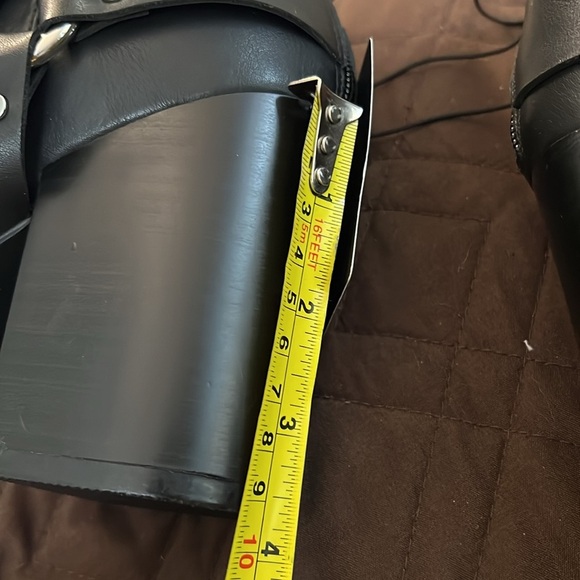 Forever 21 faux leather booties featuring an ankle length, pointed toe boot - Picture 7 of 7